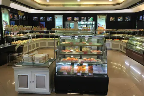 The Sweetest Little Cakery photo 2